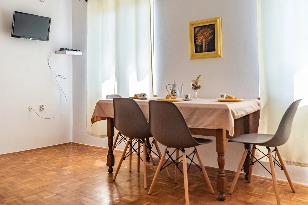 Pula Villa for Up to 12 Guests, Private Pool
