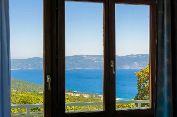 Spacious Family Home with Pool in Labin