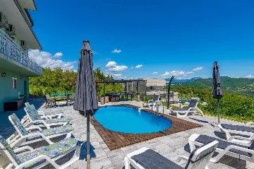 Spacious Family Home with Pool in Labin