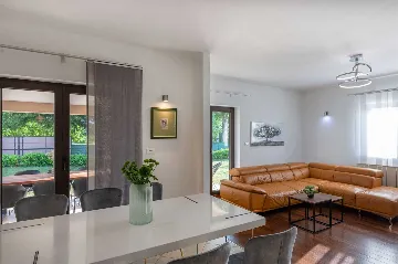 House in Pazin for 8 Guests with Private Pool