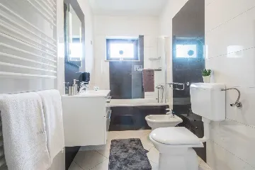 House in Pazin for 8 Guests with Private Pool