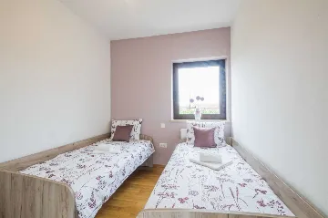 House in Pazin for 8 Guests with Private Pool