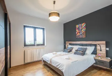 House in Pazin for 8 Guests with Private Pool