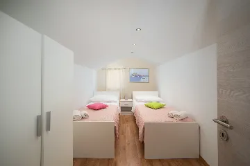 3-Bedroom House in Savičenta with Pool and Grill