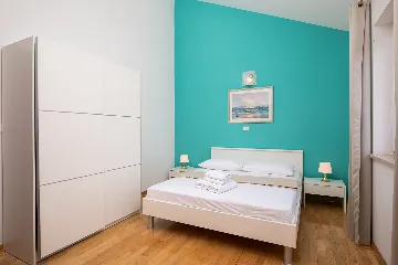 3-Bedroom House in Savičenta with Pool and Grill