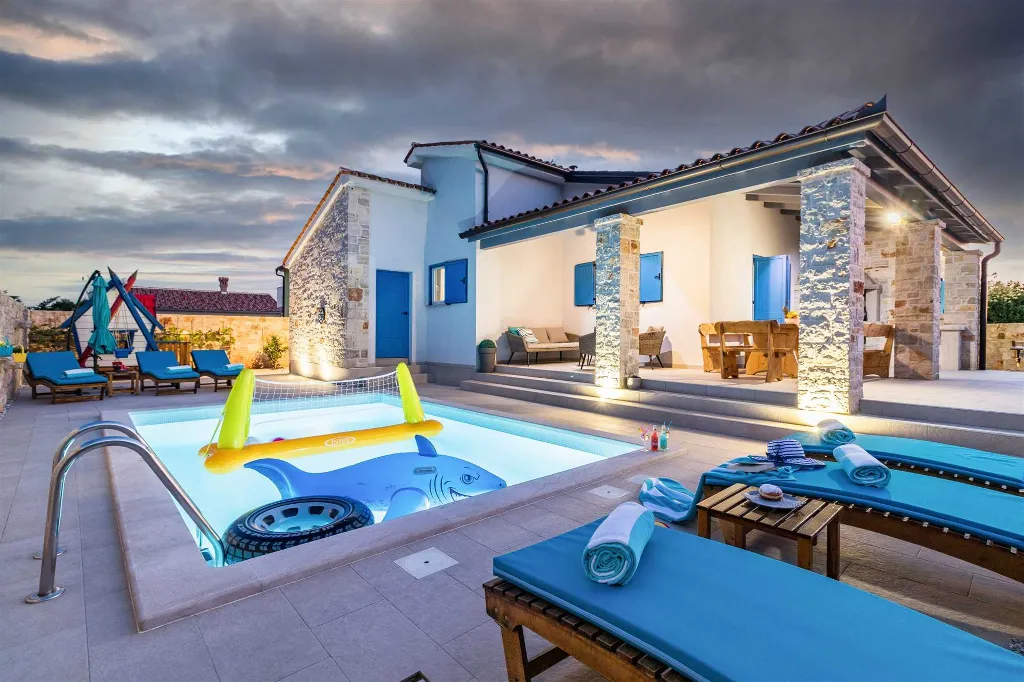 3-Bedroom House in Svetvinčenat for Up to 8 Guests