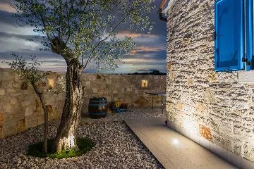 3-Bedroom House in Svetvinčenat for Up to 8 Guests