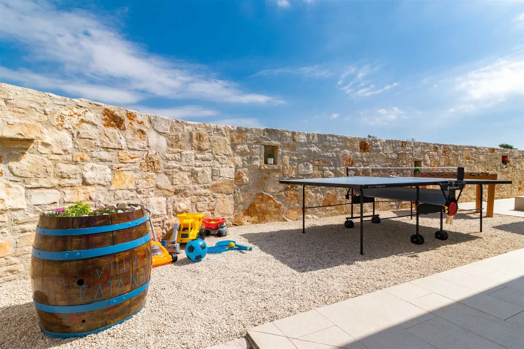 3-Bedroom House in Svetvinčenat for Up to 8 Guests