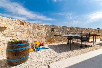 3-Bedroom House in Svetvinčenat for Up to 8 Guests