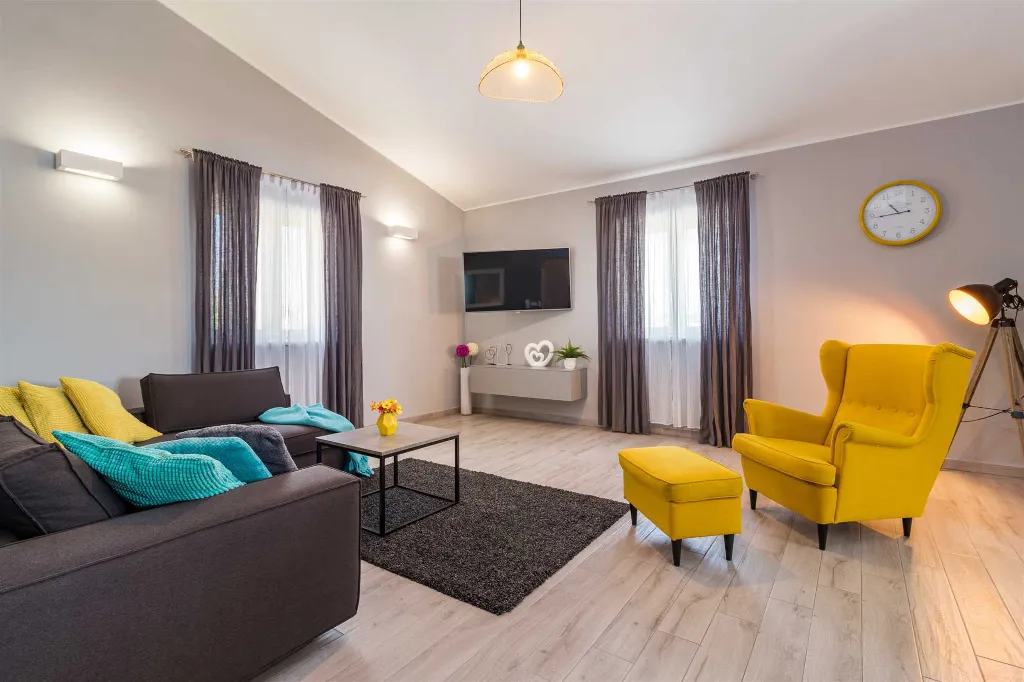 3-Bedroom House in Svetvinčenat for Up to 8 Guests