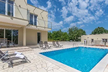 Private Pool House for 6 Guests in Labin, Croatia