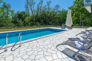 Private Pool House for 6 Guests in Labin, Croatia