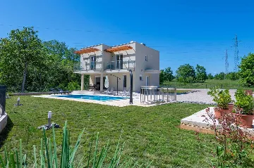 Private Pool House for 6 Guests in Labin, Croatia