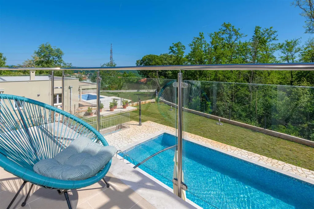 Private Pool House for 6 Guests in Labin, Croatia