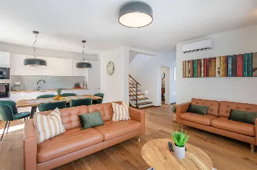 Private Pool House for 6 Guests in Labin, Croatia