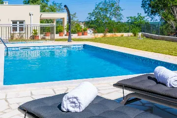 Private Pool House for 6 Guests in Labin, Croatia