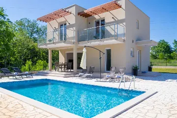 Private Pool House for 6 Guests in Labin, Croatia
