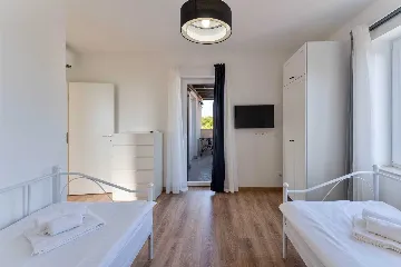 3-Bedroom House with Pool in Sveti Lovreč