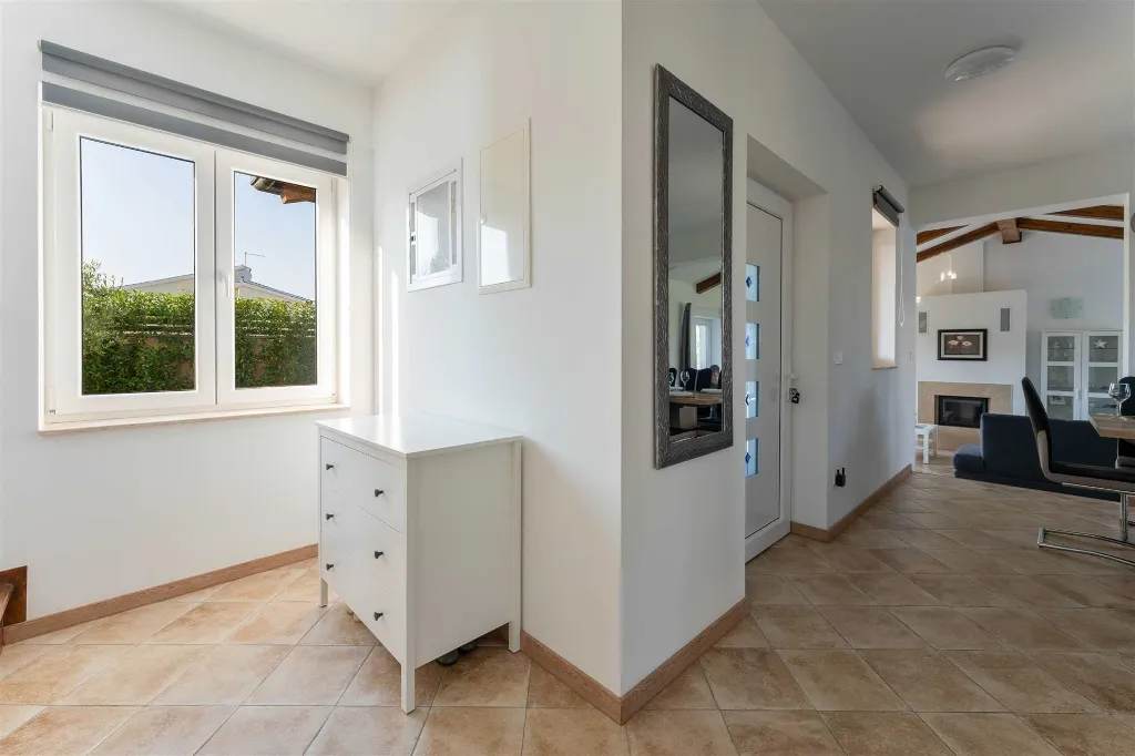 3-Bedroom House with Pool in Sveti Lovreč
