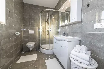 3-Bedroom House with Pool in Sveti Lovreč