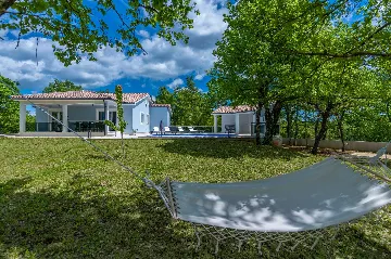 3-Bedroom House in Pazin for Up to 8 Guests