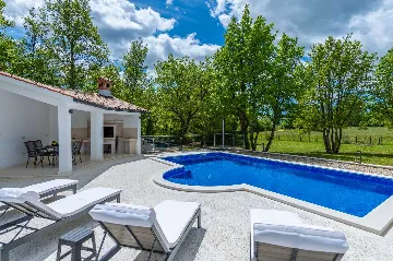 3-Bedroom House in Pazin for Up to 8 Guests