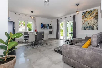 3-Bedroom House in Pazin for Up to 8 Guests