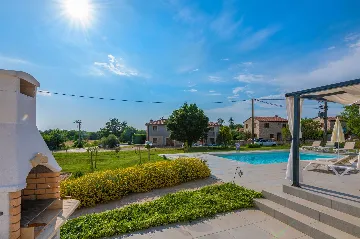 3-Bedroom House with Pool in Butkovići, Croatia