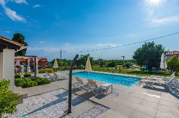 3-Bedroom House with Pool in Butkovići, Croatia