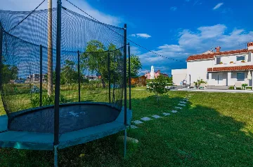 3-Bedroom House with Pool in Butkovići, Croatia