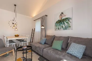 3-Bedroom House with Pool in Butkovići, Croatia