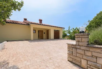 4-Bedroom House in Labin with Private Pool