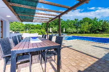 4-Bedroom House in Labin with Private Pool