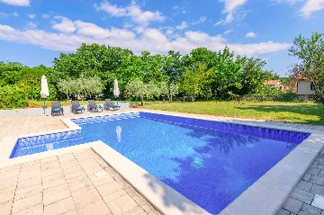 4-Bedroom House in Labin with Private Pool