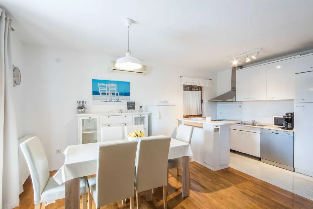 4-Bedroom House in Labin with Private Pool