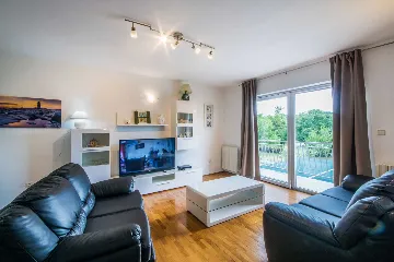 4-Bedroom House in Labin with Private Pool