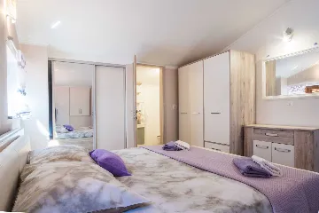 2-Bedroom House with Pool in Karojba