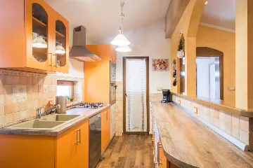 2-Bedroom House with Pool in Karojba