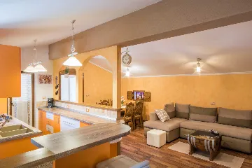 2-Bedroom House with Pool in Karojba