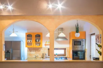 2-Bedroom House with Pool in Karojba