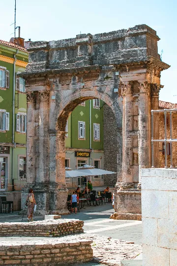 Šišan Istrian Stone House for Up to 5 Guests