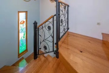 Šišan Istrian Stone House for Up to 5 Guests