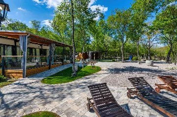 2-Bedroom House with Private Pool in Labin