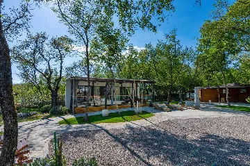 2-Bedroom House with Private Pool in Labin