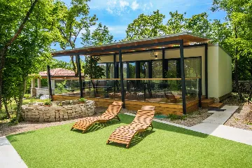 2-Bedroom House with Private Pool in Labin