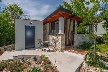 2-Bedroom House with Private Pool in Labin