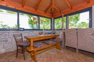 2-Bedroom House with Private Pool in Labin