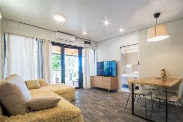 2-Bedroom House with Private Pool in Labin