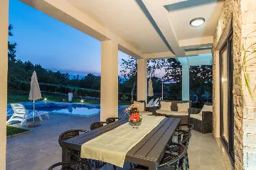 3-Bedroom House with Pool in Labin for Up to 8