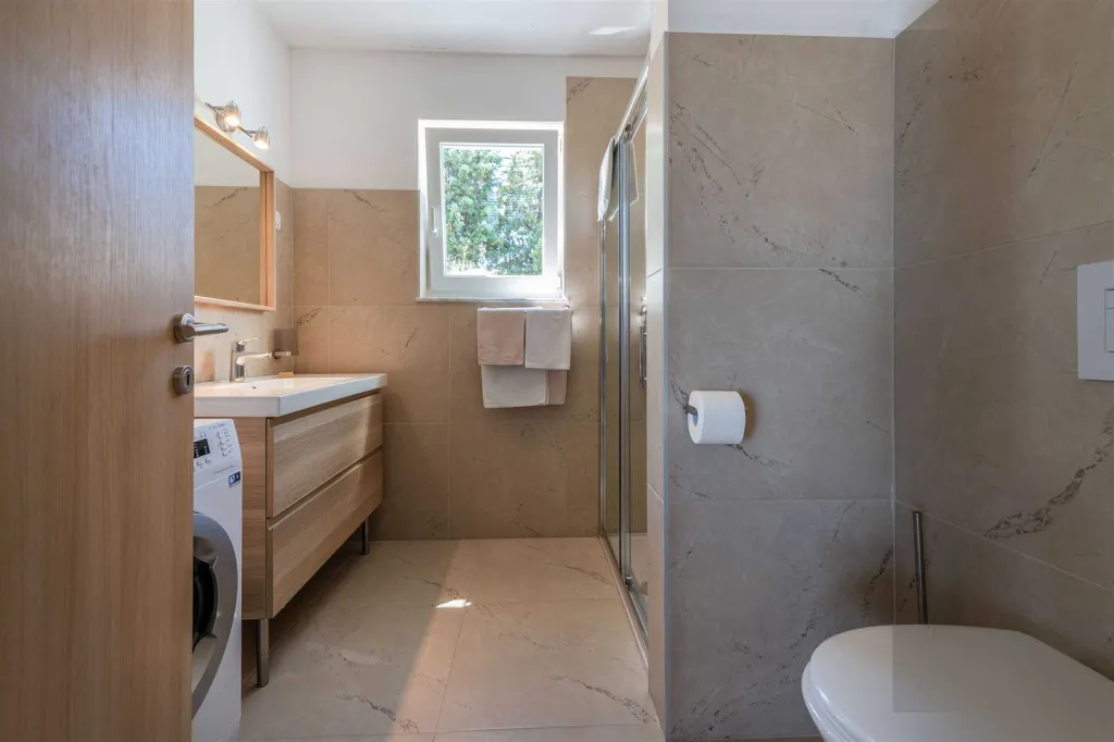 Labin House with 3 Bedrooms, Sleeps 7